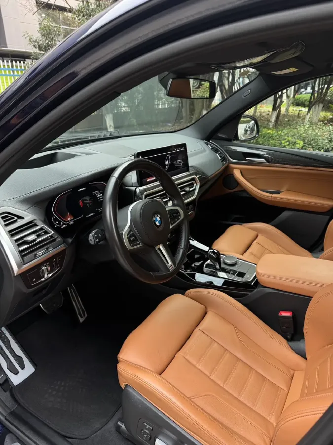 2022 BMW 3.0T 333HP L6 8AT,autocango,china used car exporter,china ev exporter,chinese used car exporter,chinese used ev exporter