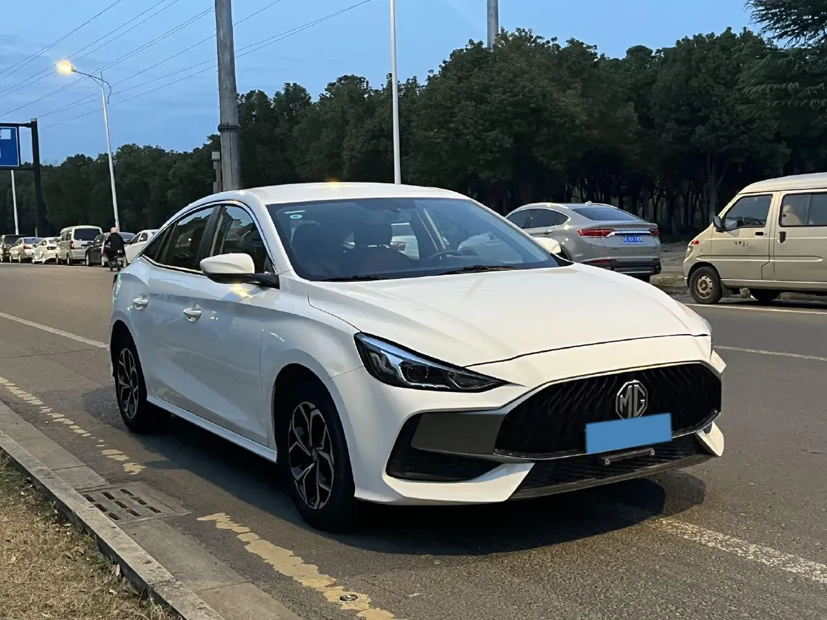 2023 MG 5 1.5L 129HP L4 5MT,autocango,china used car exporter,china ev exporter,chinese used car exporter,chinese used ev exporter