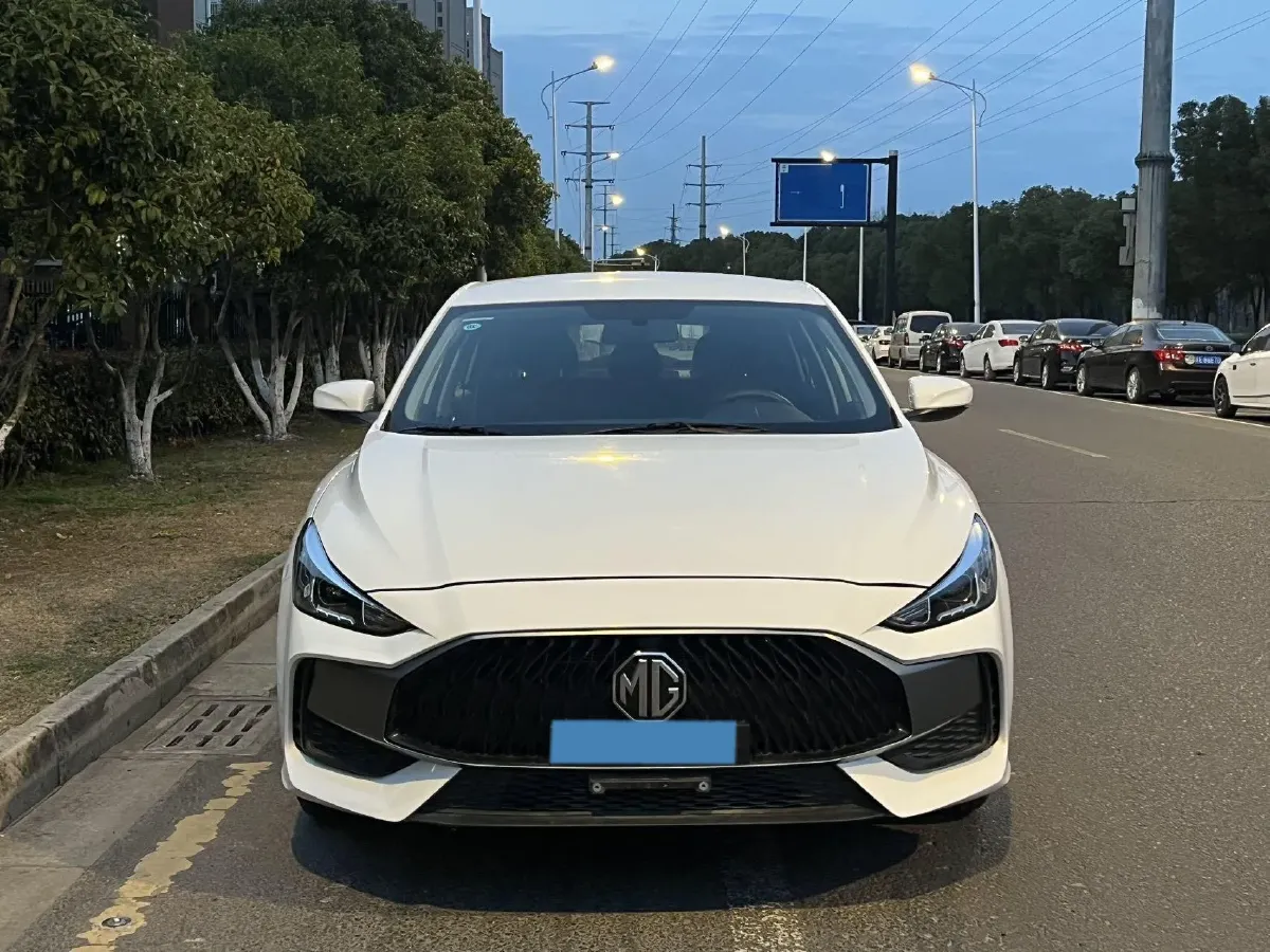 2023 MG 5 1.5L 129HP L4 5MT,autocango,china used car exporter,china ev exporter,chinese used car exporter,chinese used ev exporter