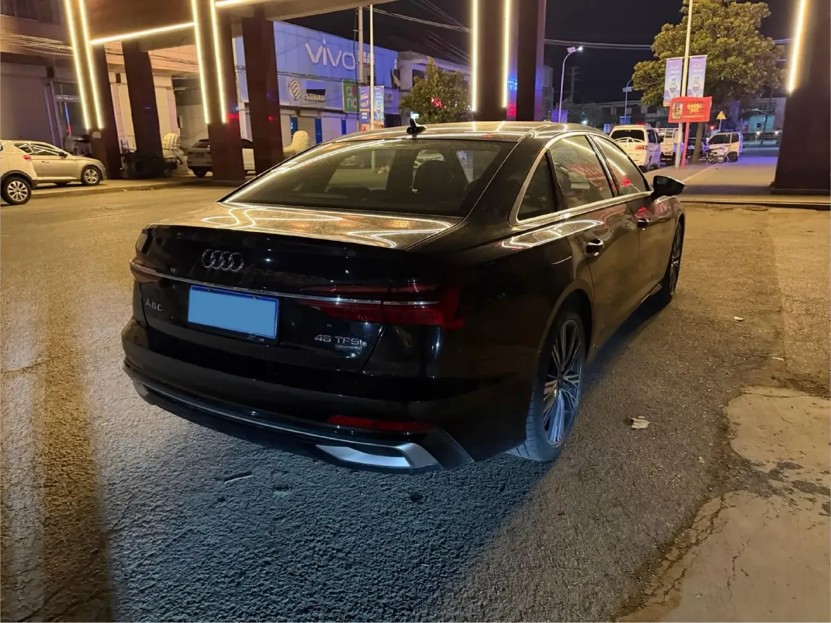 2024 Audi A6L 2.0T 245HP L4 7DCT,autocango,china used car exporter,china ev exporter,chinese used car exporter,chinese used ev exporter