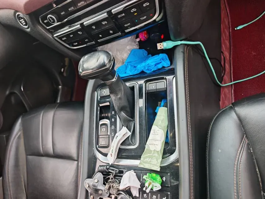 2017 GAC Trumpchi GS8 2.0T 201HP L4 6AT,autocango,china used car exporter,china ev exporter,chinese used car exporter,chinese used ev exporter