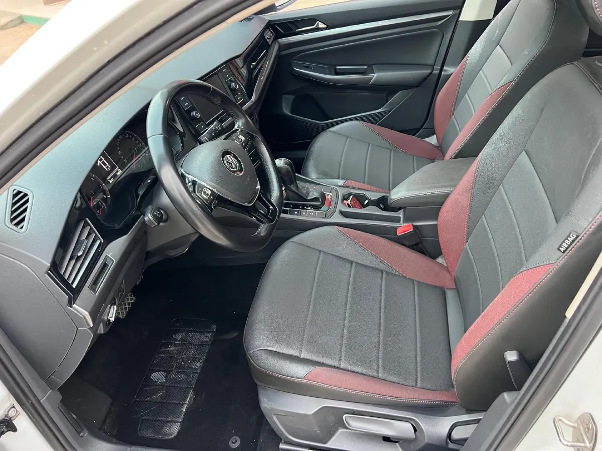 2020 Volkswagen Bora 1.5L 113HP L4 6AT,autocango,china used car exporter,china ev exporter,chinese used car exporter,chinese used ev exporter