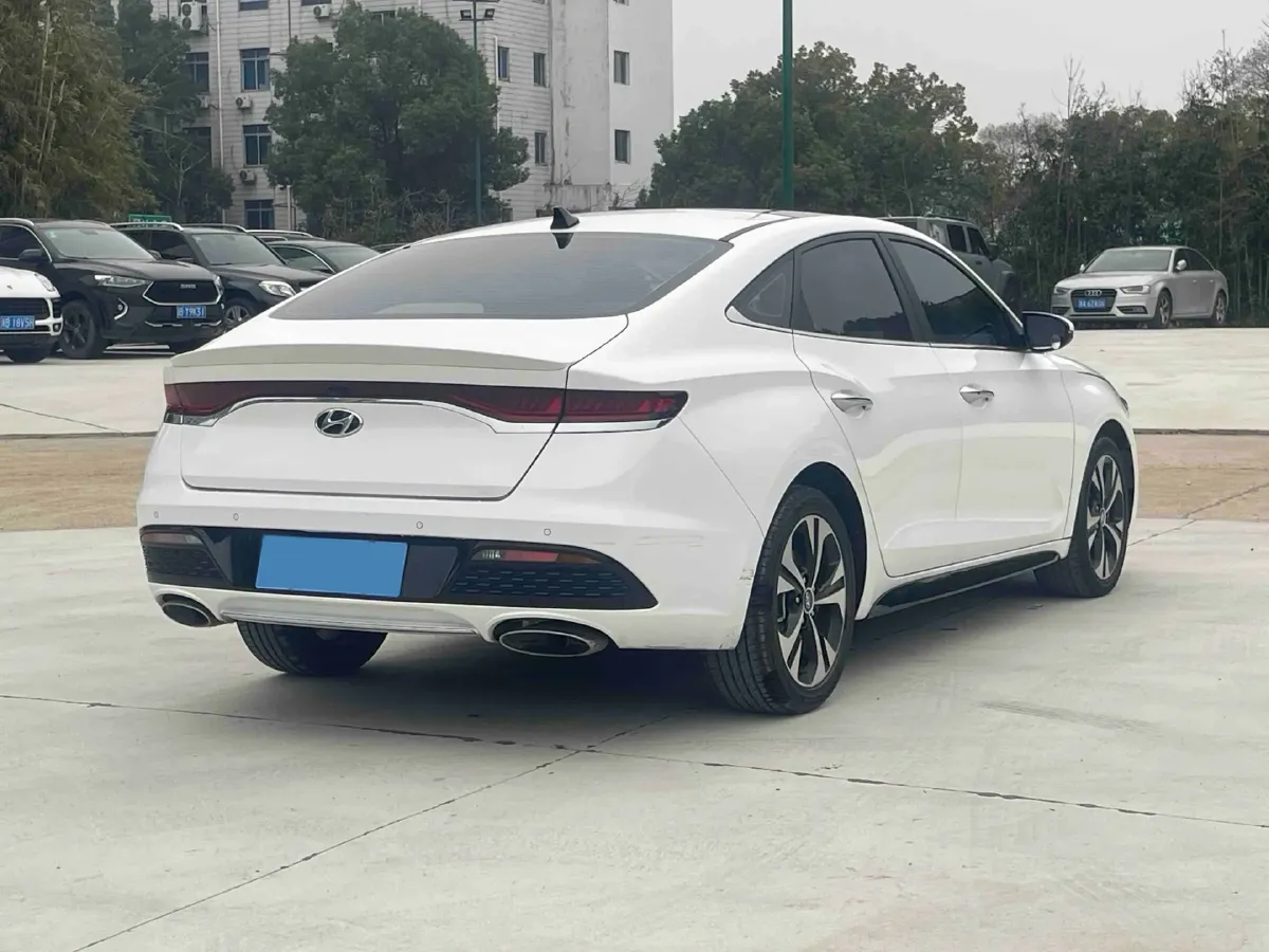 2019 Hyundai La Festa 1.6T 190HP L4 7DCT,autocango,china used car exporter,china ev exporter,chinese used car exporter,chinese used ev exporter