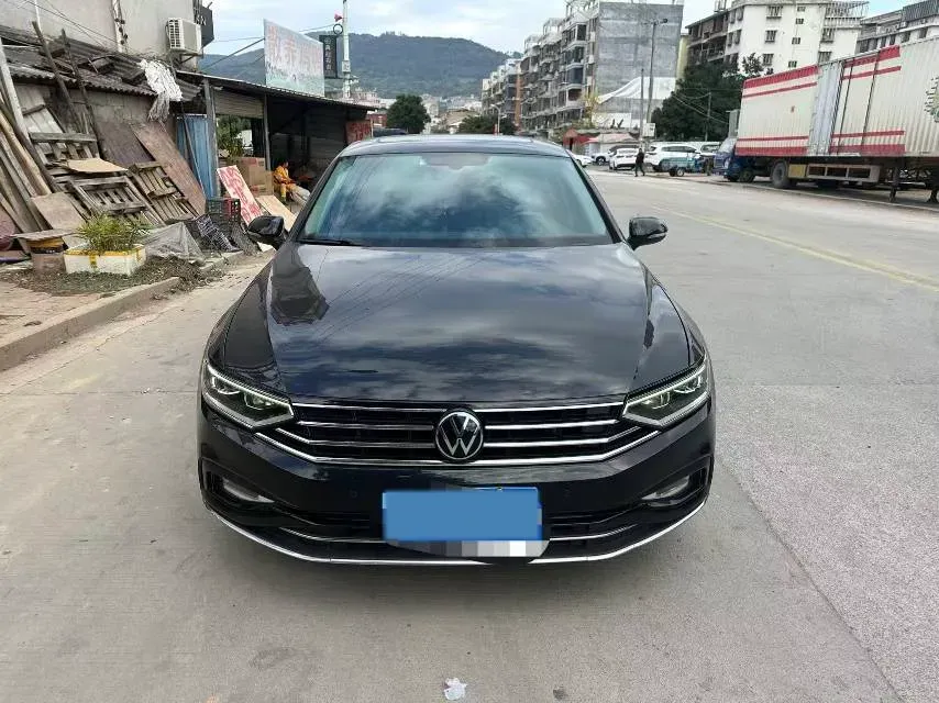 2020 Volkswagen Magotan 2.0T 186HP L4 7DCT,autocango,china used car exporter,china ev exporter,chinese used car exporter,chinese used ev exporter