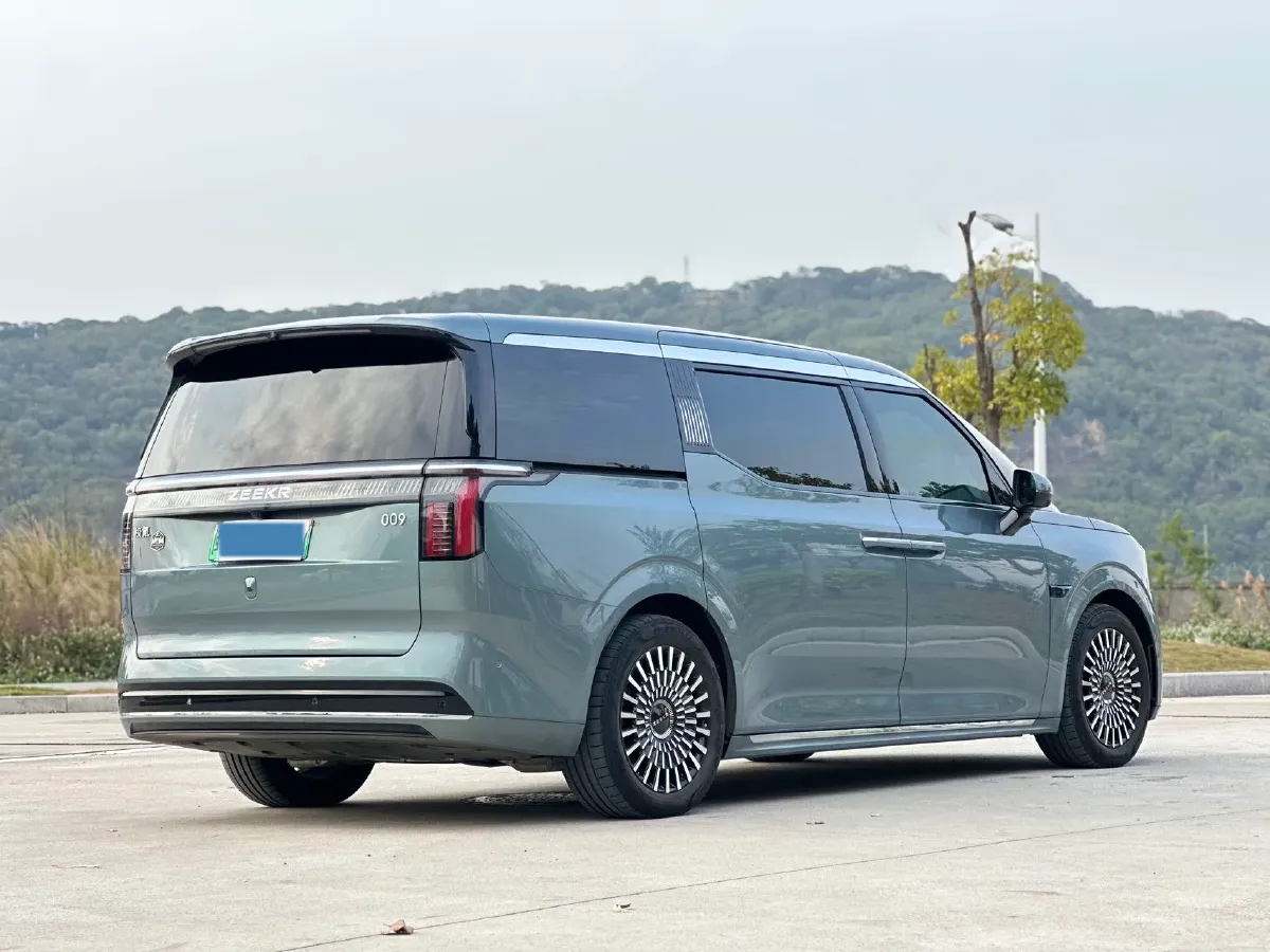 2024 Zeekr 009 BEV 108KWH,autocango,china used car exporter,china ev exporter,chinese used car exporter,chinese used ev exporter