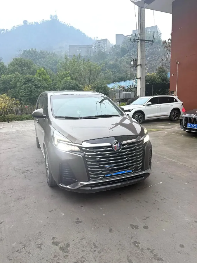 2022 Buick GL8 2.0T 237HP L4 9AT,autocango,china used car exporter,china ev exporter,chinese used car exporter,chinese used ev exporter