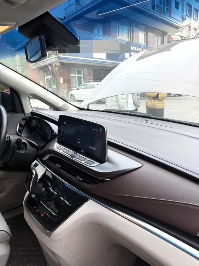 2022 Buick GL8 2.0T 237HP L4 9AT,autocango,china used car exporter,china ev exporter,chinese used car exporter,chinese used ev exporter