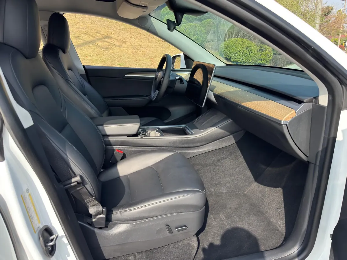 2022 Tesla Model Y BEV 60KWH,autocango,china used car exporter,china ev exporter,chinese used car exporter,chinese used ev exporter