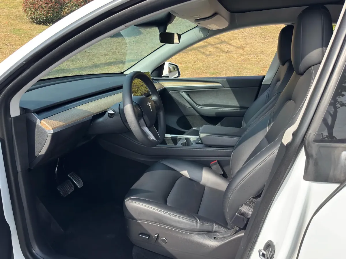 2022 Tesla Model Y BEV 60KWH,autocango,china used car exporter,china ev exporter,chinese used car exporter,chinese used ev exporter