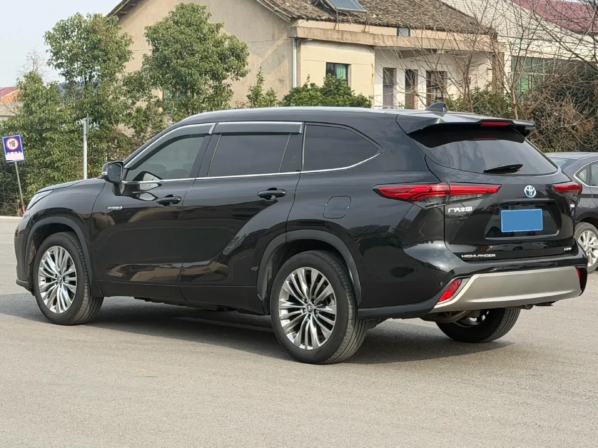 2022 Toyota Highlander 2.5L 192HP L4 E-CVT Hybrid,autocango,china used car exporter,china ev exporter,chinese used car exporter,chinese used ev exporter