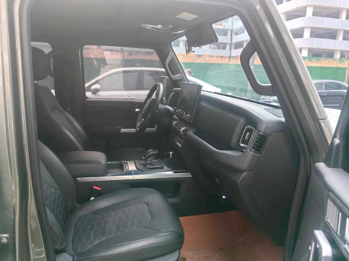 2024 212 212 T01 2.0T 252HP L4 8AT,autocango,china used car exporter,china ev exporter,chinese used car exporter,chinese used ev exporter