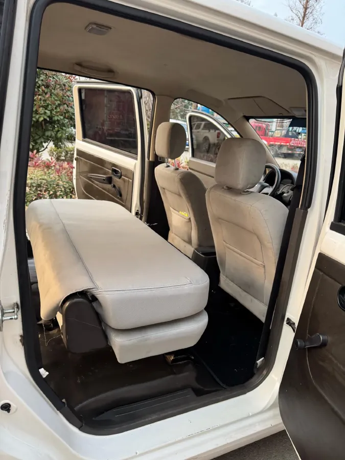 2018 WuLing HongGuang 1.5L 105HP L4 5MT,autocango,china used car exporter,china ev exporter,chinese used car exporter,chinese used ev exporter