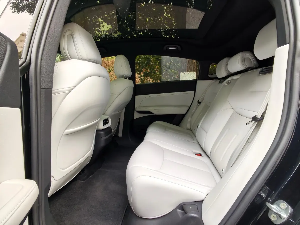 2023 Xpeng G6 BEV 87.5KWH,autocango,china used car exporter,china ev exporter,chinese used car exporter,chinese used ev exporter