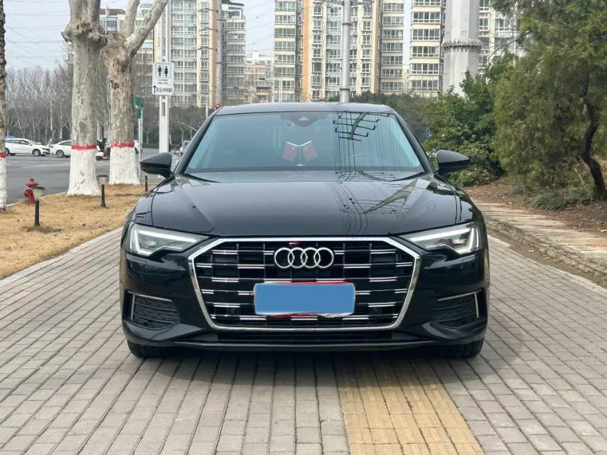 2021 Audi A6L 2.0T 224HP L4 7DCT,autocango,china used car exporter,china ev exporter,chinese used car exporter,chinese used ev exporter