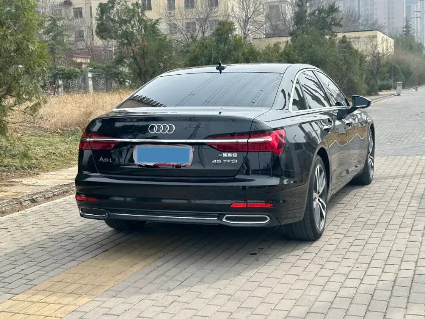 2021 Audi A6L 2.0T 224HP L4 7DCT,autocango,china used car exporter,china ev exporter,chinese used car exporter,chinese used ev exporter