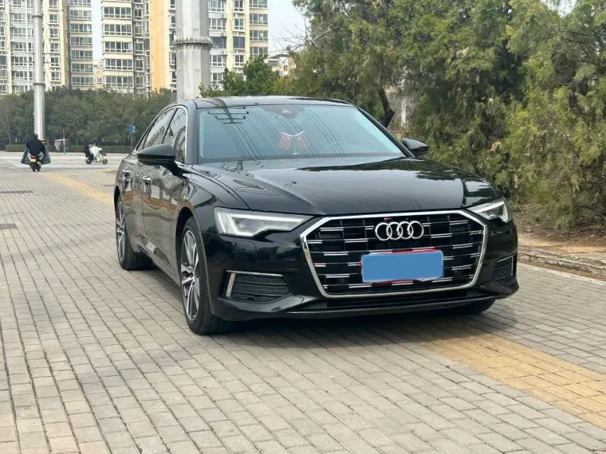 2021 Audi A6L 2.0T 224HP L4 7DCT,autocango,china used car exporter,china ev exporter,chinese used car exporter,chinese used ev exporter