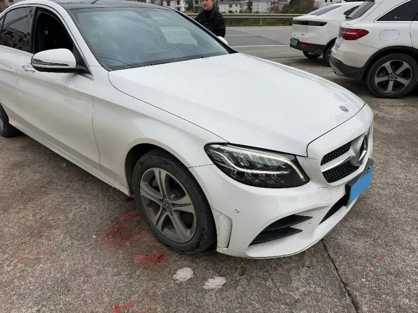 2021 Mercedes-Benz C Class 1.5T 184HP L4 9AT,autocango,china used car exporter,china ev exporter,chinese used car exporter,chinese used ev exporter