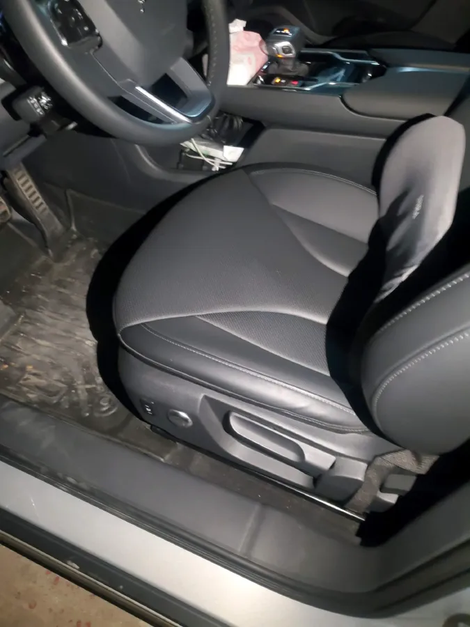 2023 HongQi E-QM5 BEV 82KWH,autocango,china used car exporter,china ev exporter,chinese used car exporter,chinese used ev exporter