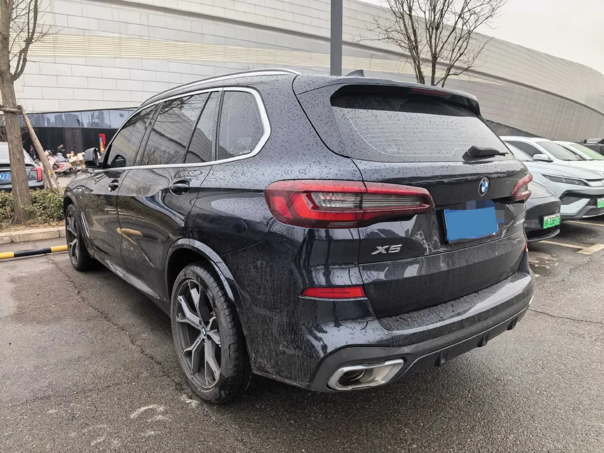 2022 BMW X5 3.0T 333HP L6 8AT,autocango,china used car exporter,china ev exporter,chinese used car exporter,chinese used ev exporter