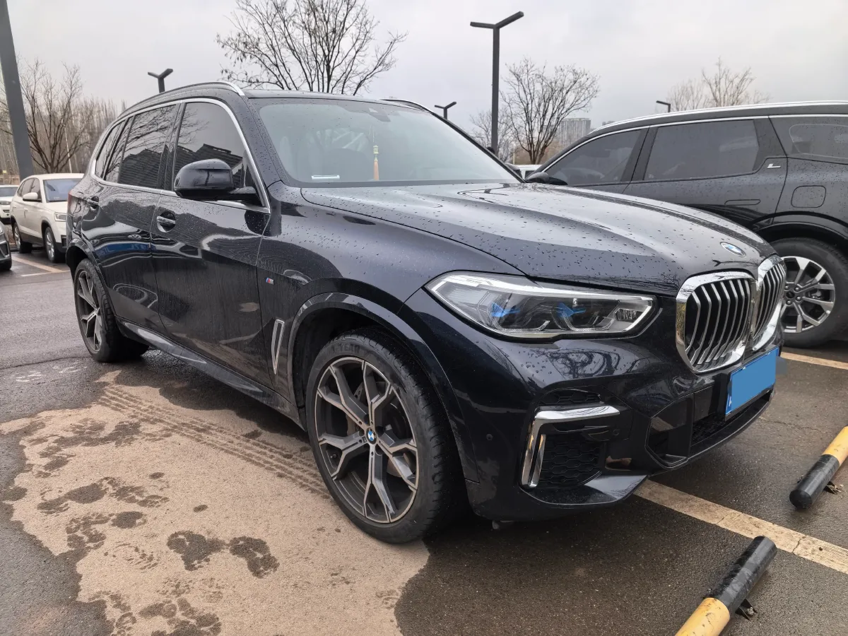 2022 BMW X5 3.0T 333HP L6 8AT,autocango,china used car exporter,china ev exporter,chinese used car exporter,chinese used ev exporter