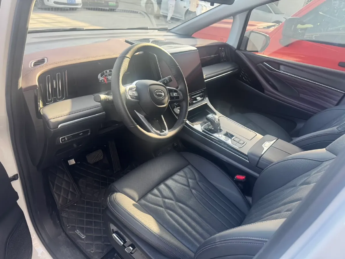 2024 GAC Trumpchi M8 2.0T 252HP L4 8AT,autocango,china used car exporter,china ev exporter,chinese used car exporter,chinese used ev exporter