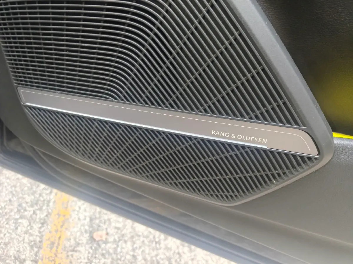 2022 Audi Q5L 2.0T 252HP L4 7DCT,autocango,china used car exporter,china ev exporter,chinese used car exporter,chinese used ev exporter