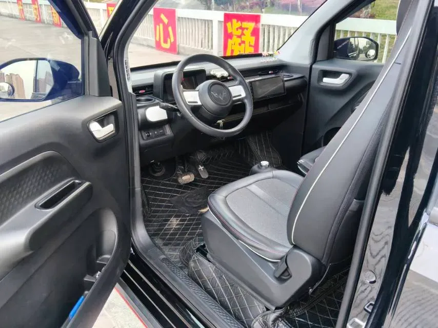 2022 WuLing HongGuang MINI EV BEV 17.3KWH,autocango,china used car exporter,china ev exporter,chinese used car exporter,chinese used ev exporter