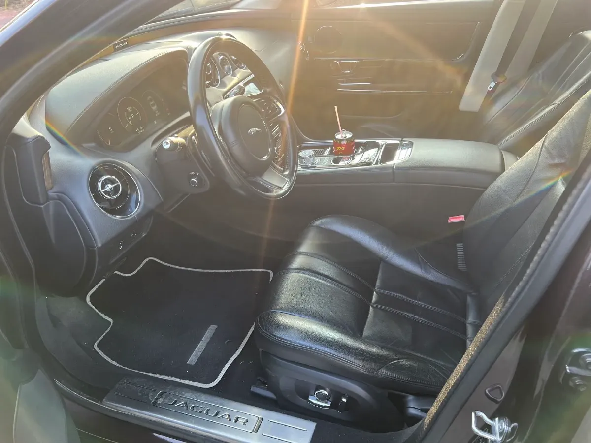 2018 Jaguar XJ 3.0T 340HP V6 8AT,autocango,china used car exporter,china ev exporter,chinese used car exporter,chinese used ev exporter