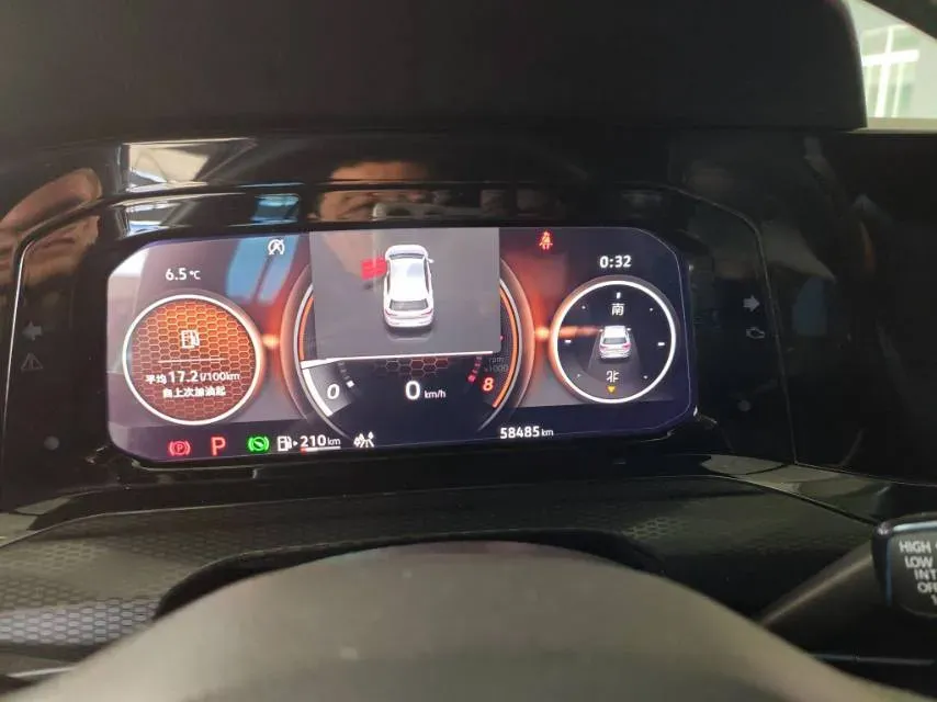 2023 Volkswagen GolfGTI 2.0T 220HP L4 7DCT,autocango,china used car exporter,china ev exporter,chinese used car exporter,chinese used ev exporter