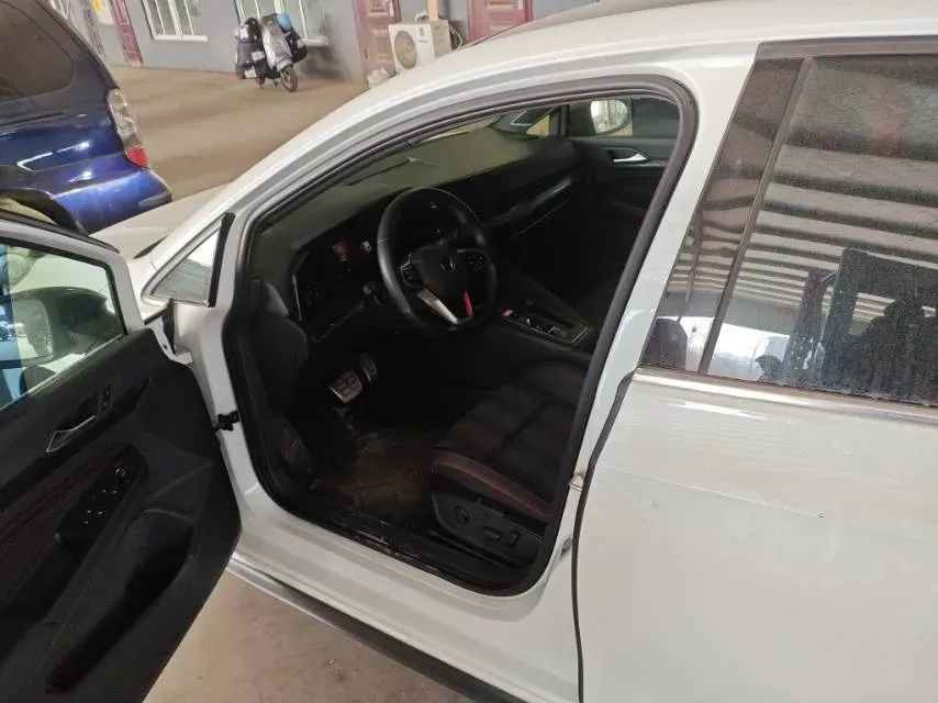 2023 Volkswagen GolfGTI 2.0T 220HP L4 7DCT,autocango,china used car exporter,china ev exporter,chinese used car exporter,chinese used ev exporter