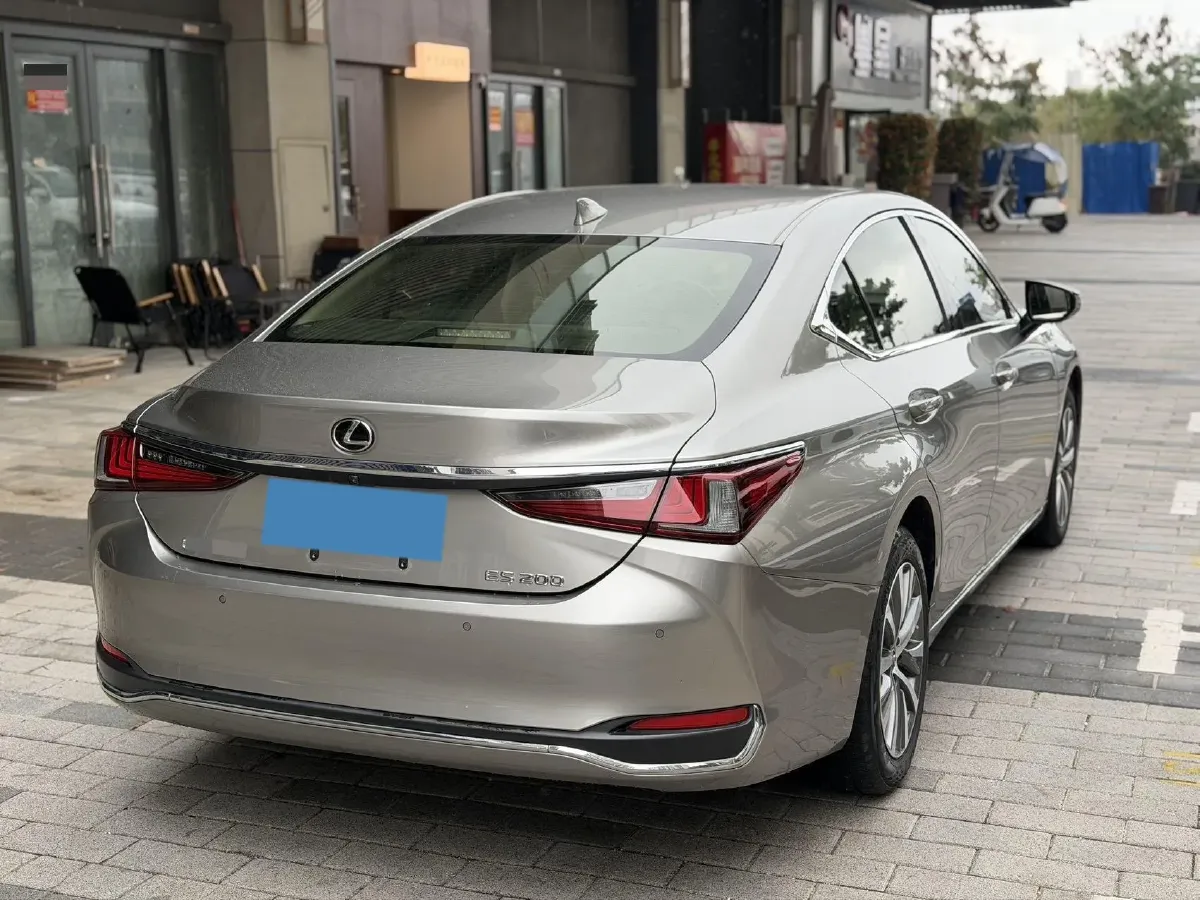 2020 Lexus ES 2.0L 173HP L4 CVT,autocango,china used car exporter,china ev exporter,chinese used car exporter,chinese used ev exporter