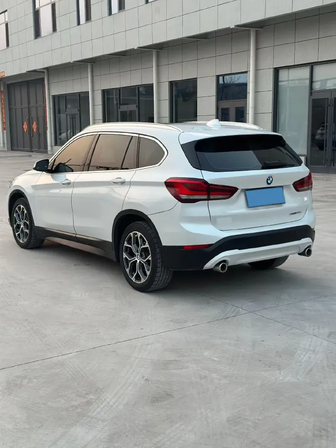 2022 BMW X1 2.0T 192HP L4 7DCT,autocango,china used car exporter,china ev exporter,chinese used car exporter,chinese used ev exporter