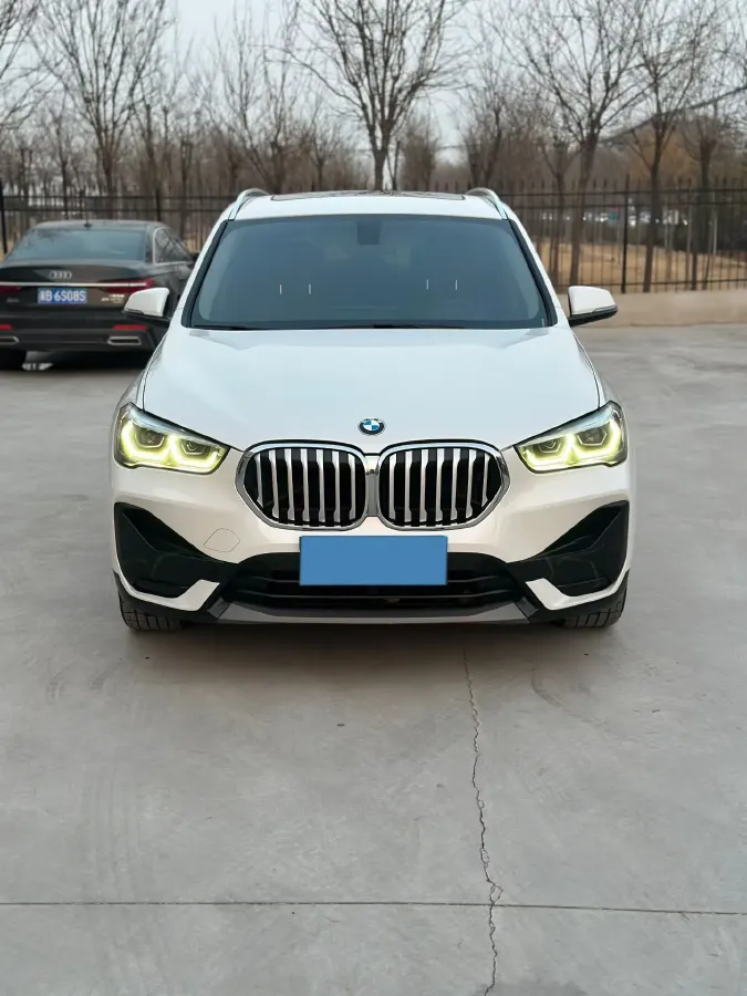 2022 BMW X1 2.0T 192HP L4 7DCT,autocango,china used car exporter,china ev exporter,chinese used car exporter,chinese used ev exporter