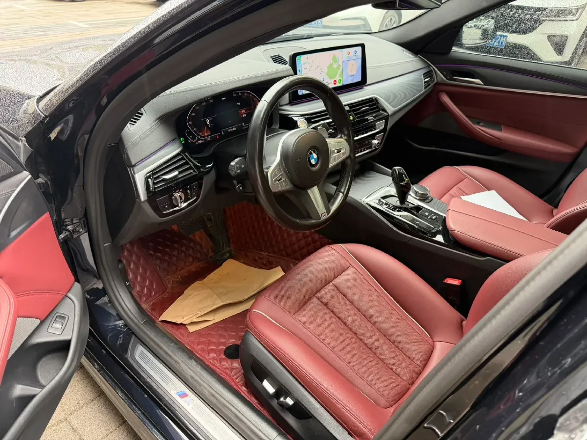2023 BMW 5 Series 2.0T 245HP L4 8AT,autocango,china used car exporter,china ev exporter,chinese used car exporter,chinese used ev exporter