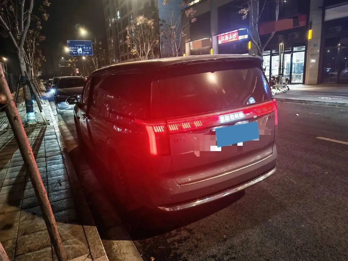 2024 Zeekr 009 BEV 108KWH,autocango,china used car exporter,china ev exporter,chinese used car exporter,chinese used ev exporter