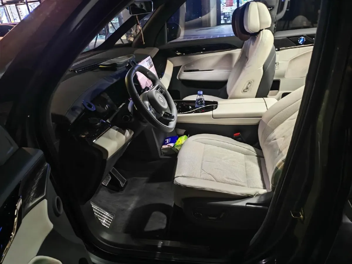 2024 Zeekr 009 BEV 108KWH,autocango,china used car exporter,china ev exporter,chinese used car exporter,chinese used ev exporter