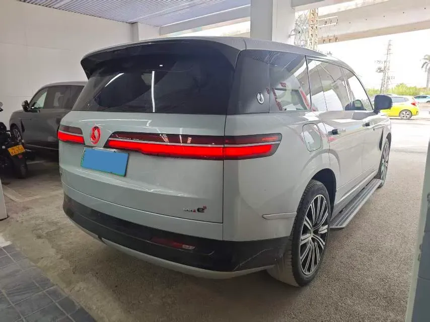 2025 Denza DenzaN9 2.0T 207HP L4 E-CVT PHEV,autocango,china used car exporter,china ev exporter,chinese used car exporter,chinese used ev exporter