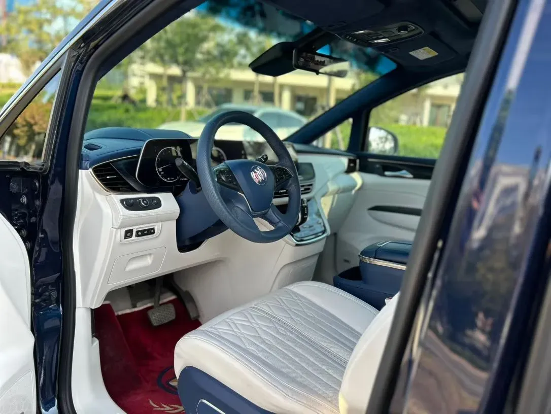 2020 Buick GL8 2.0T 237HP L4 9AT,autocango,china used car exporter,china ev exporter,chinese used car exporter,chinese used ev exporter