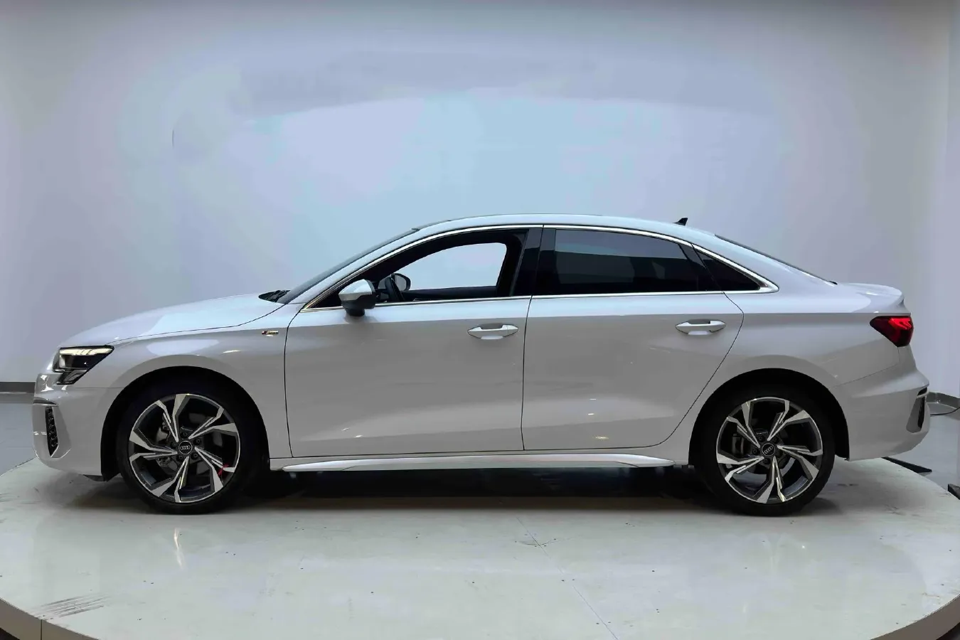 2023 Audi A3 1.4T 150HP L4 7DCT,autocango,china used car exporter,china ev exporter,chinese used car exporter,chinese used ev exporter