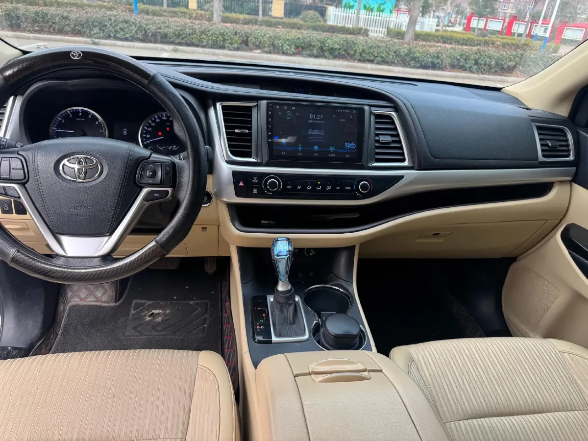 2021 Toyota Highlander 2.0T 220HP L4 6AT,autocango,china used car exporter,china ev exporter,chinese used car exporter,chinese used ev exporter