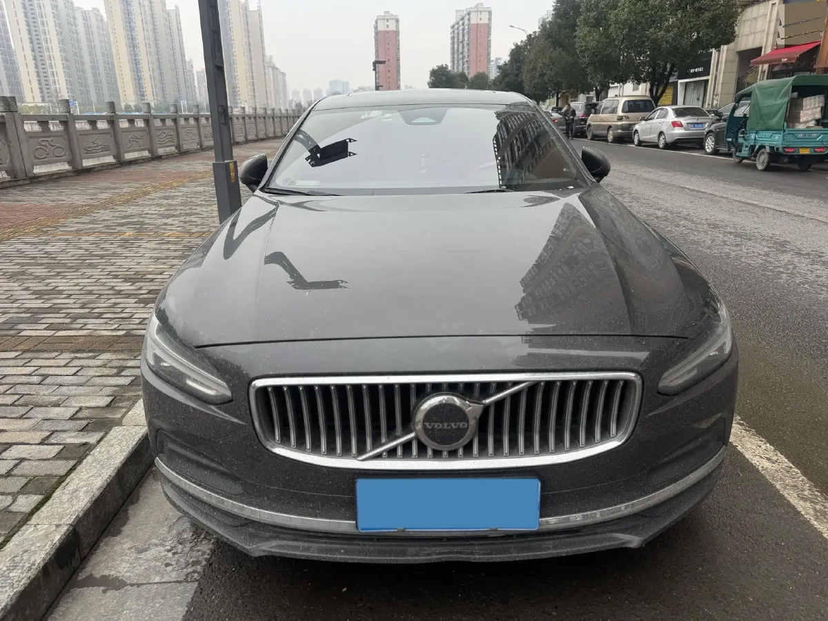 2023 Volvo S90 2.0T 250HP L4 8AT,autocango,china used car exporter,china ev exporter,chinese used car exporter,chinese used ev exporter