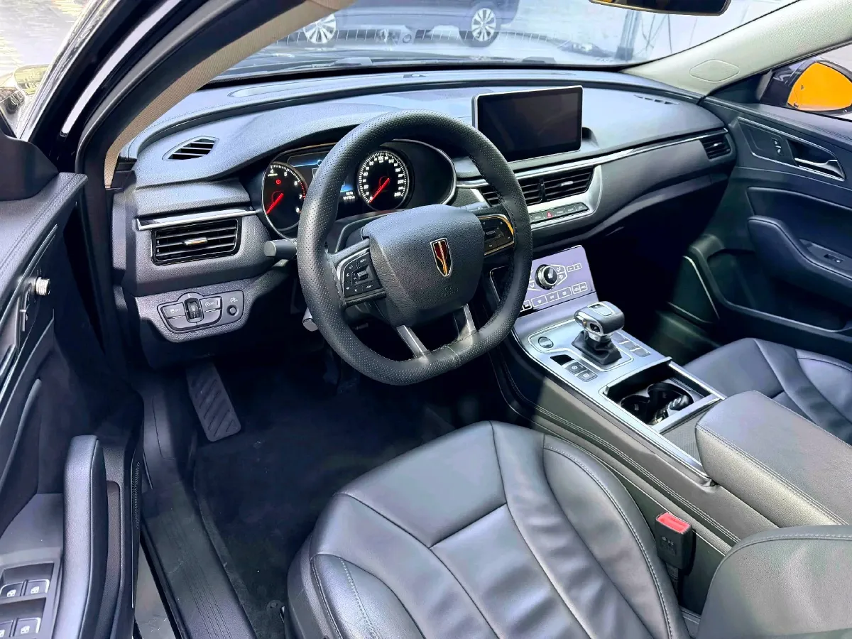 2020 HongQi H5 1.5T 169HP L4 7DCT,autocango,china used car exporter,china ev exporter,chinese used car exporter,chinese used ev exporter