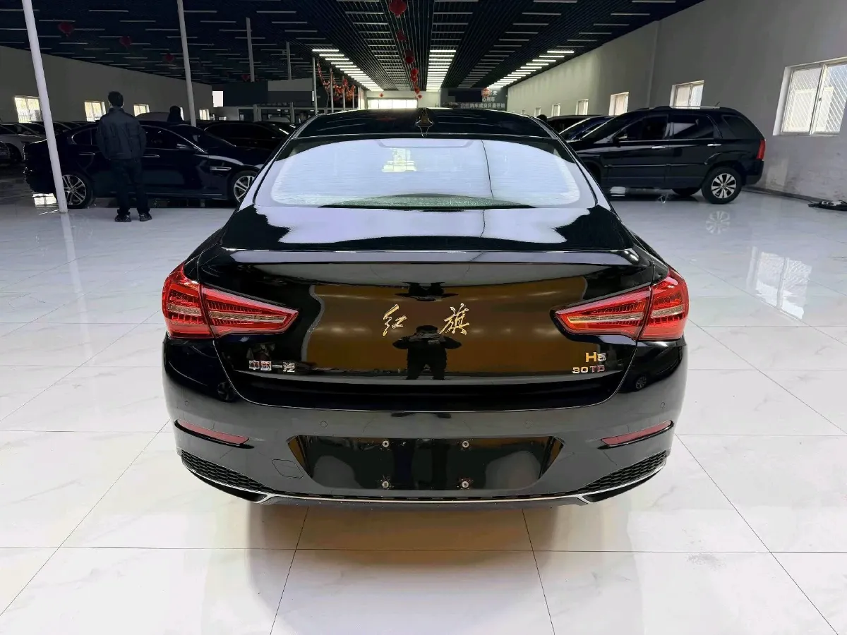 2020 HongQi H5 1.5T 169HP L4 7DCT,autocango,china used car exporter,china ev exporter,chinese used car exporter,chinese used ev exporter