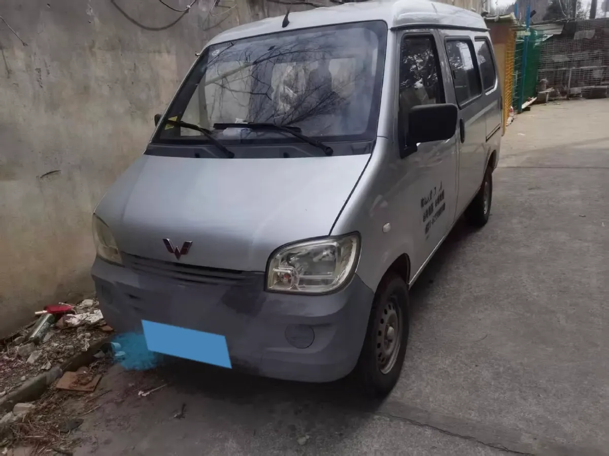 2020 WuLing ZhiGuang 1.2L 76HP L4 5MT,autocango,china used car exporter,china ev exporter,chinese used car exporter,chinese used ev exporter