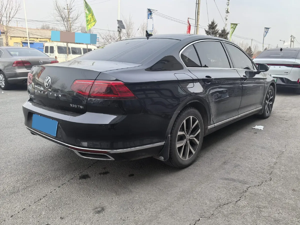 2020 Volkswagen Magotan 2.0T 186HP L4 7DCT,autocango,china used car exporter,china ev exporter,chinese used car exporter,chinese used ev exporter