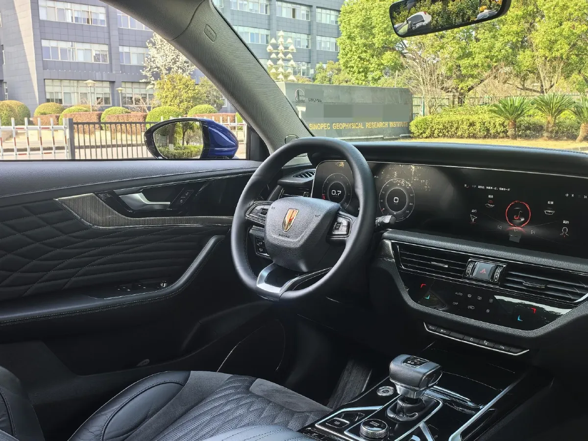 2022 HongQi HS5 2.0T 224HP L4 6AT,autocango,china used car exporter,china ev exporter,chinese used car exporter,chinese used ev exporter