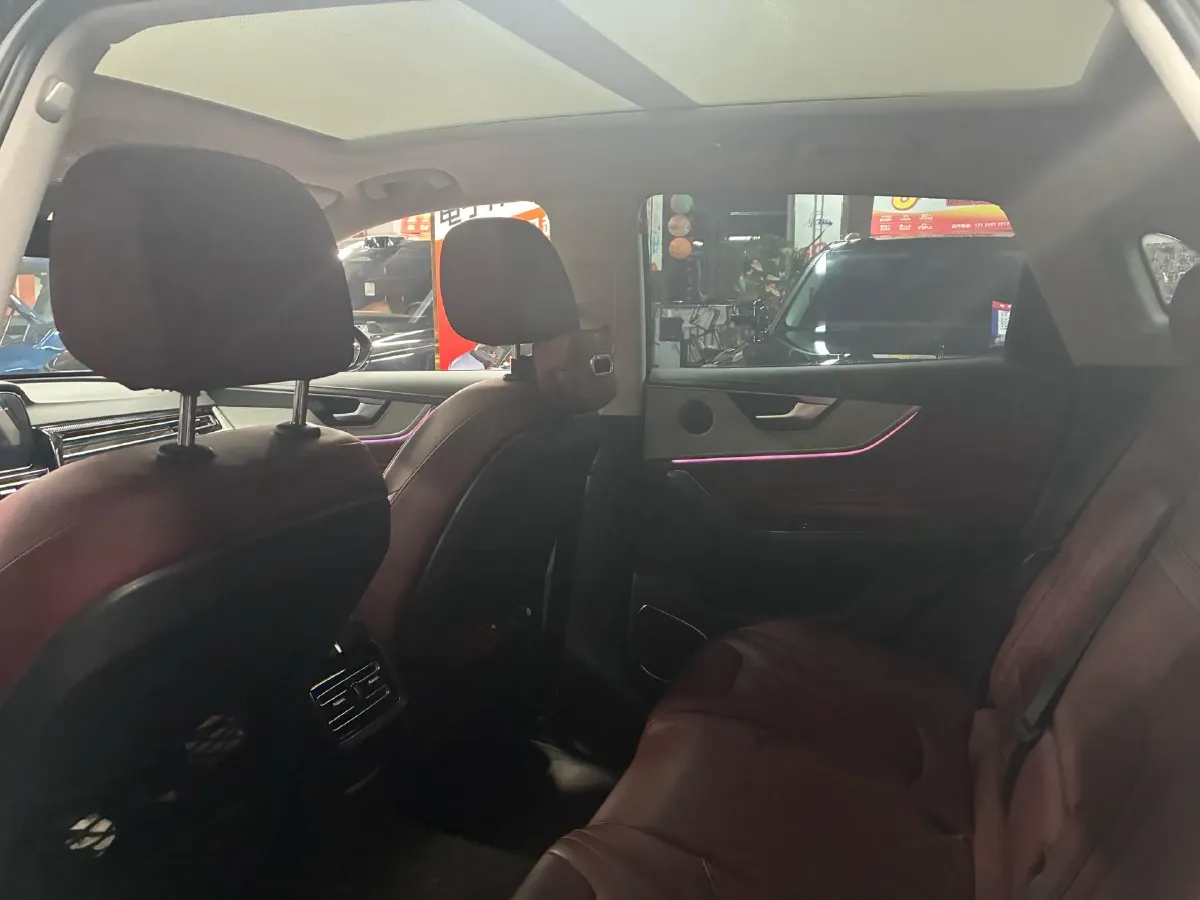 2023 HongQi HS5 2.0T 252HP L4 8AT,autocango,china used car exporter,china ev exporter,chinese used car exporter,chinese used ev exporter