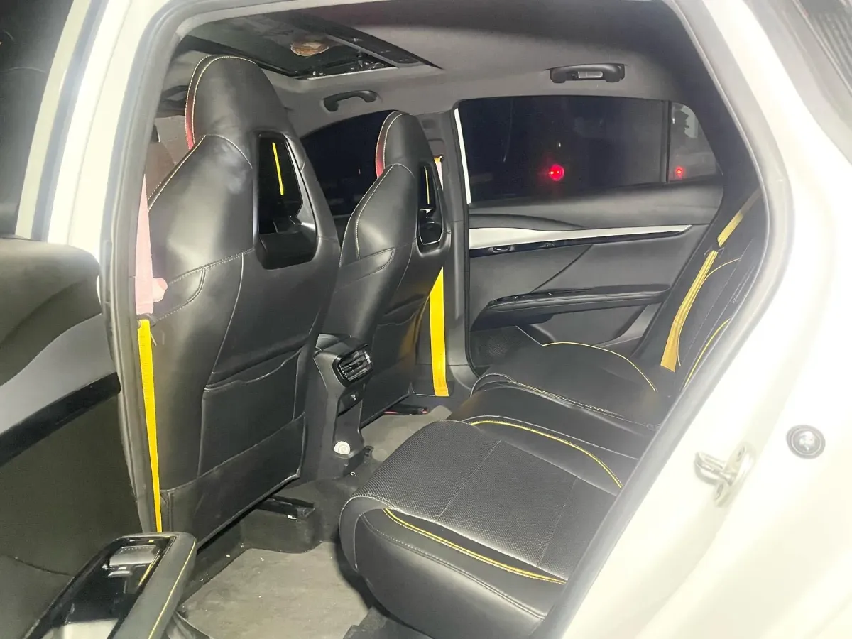 2022 MG 5 Scorpio 1.5T 181HP L4 7DCT,autocango,china used car exporter,china ev exporter,chinese used car exporter,chinese used ev exporter