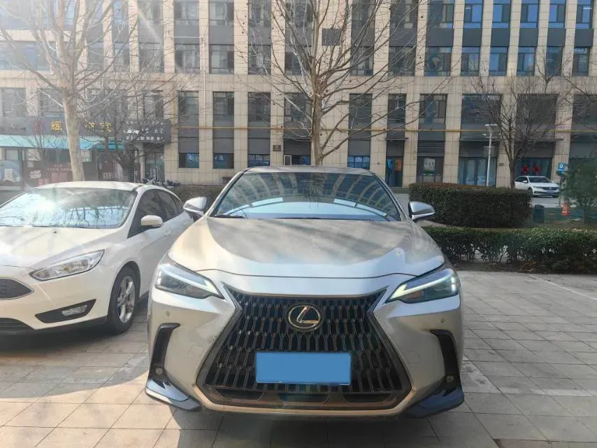 2023 Lexus NX 2.5L 203HP L4 8AT,autocango,china used car exporter,china ev exporter,chinese used car exporter,chinese used ev exporter