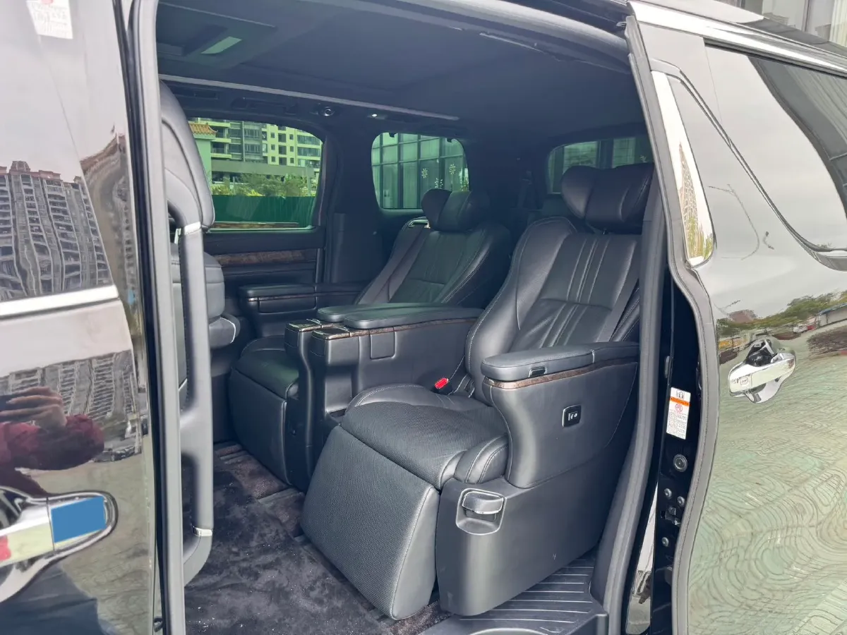 2020 Toyota Alphard 2.5L 117HP L4 E-CVT Hybrid,autocango,china used car exporter,china ev exporter,chinese used car exporter,chinese used ev exporter